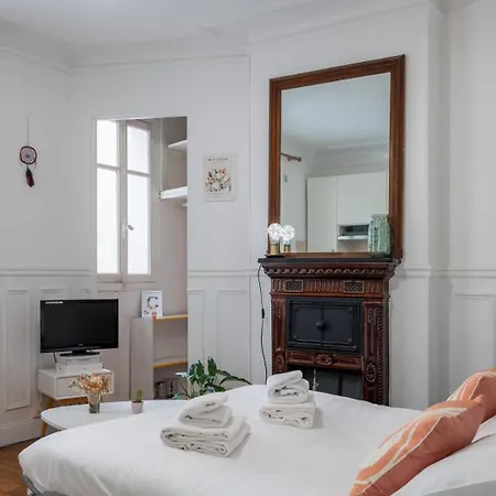 Quiet Retreat In The Heart Of * Paris